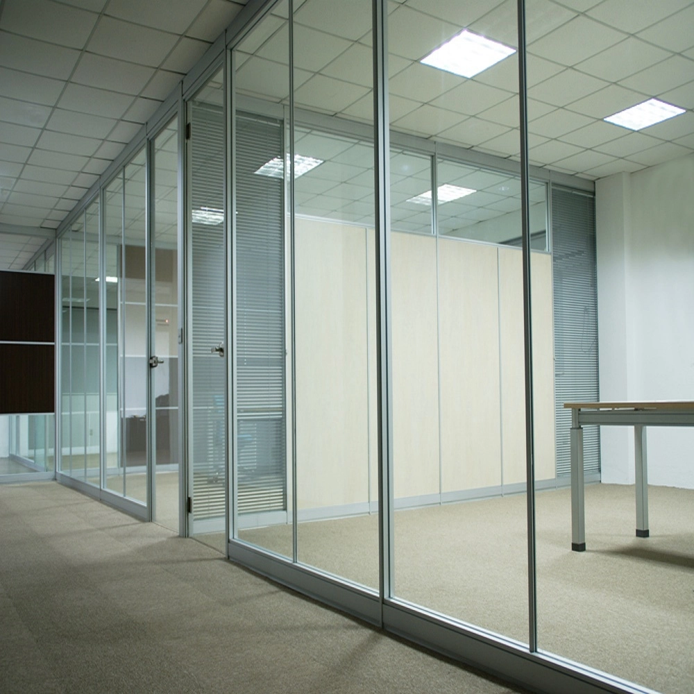 Thi công vách kính cường lực văn phòng tại Thủ Dầu Một, Bình Dương